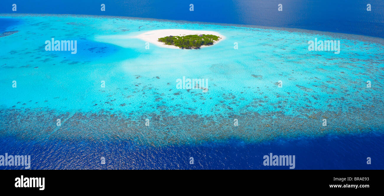 Vista aerea di isola, Maldive, Oceano Indiano, Asia Foto Stock