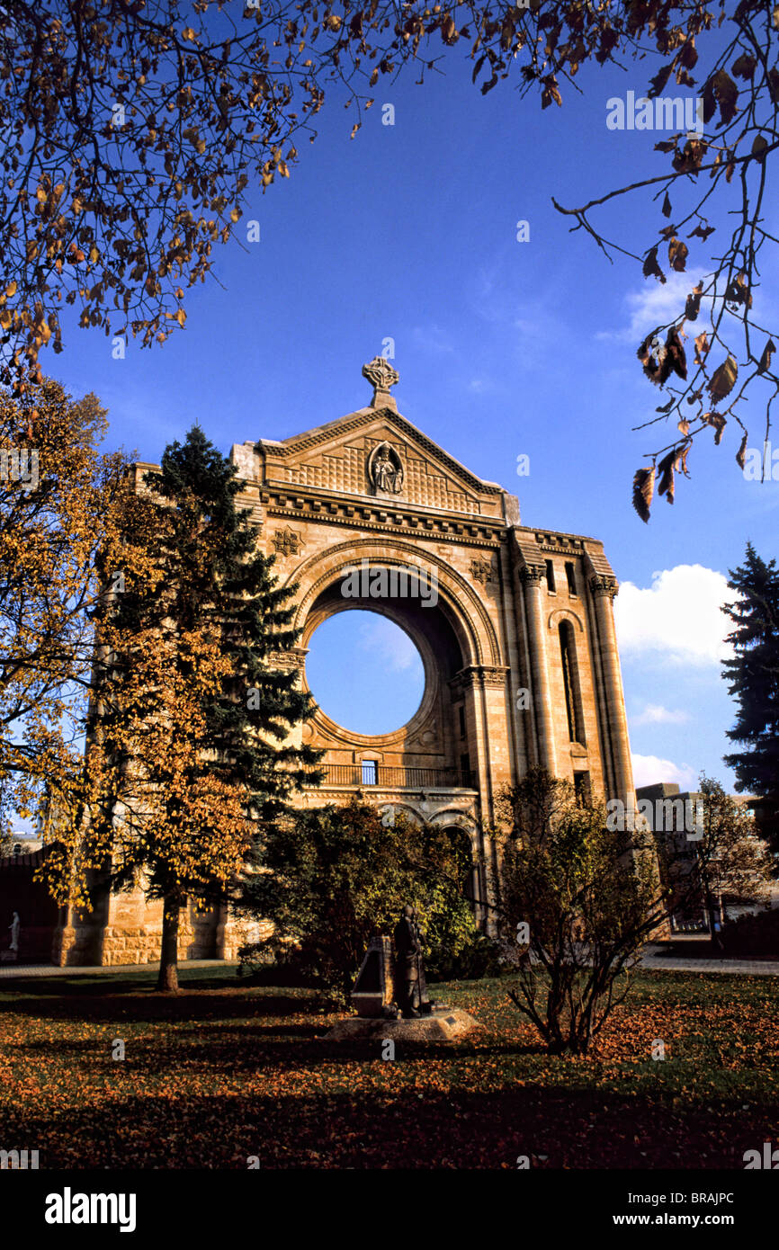 Il moderno centro citta' sezione francese Cattedrale di San Bonifacio di Winnipeg Manitoba Canada Foto Stock