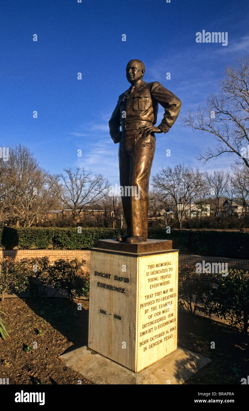 Statua del Presidente Dwight Eisenhower città natale in Denison Texas Foto Stock