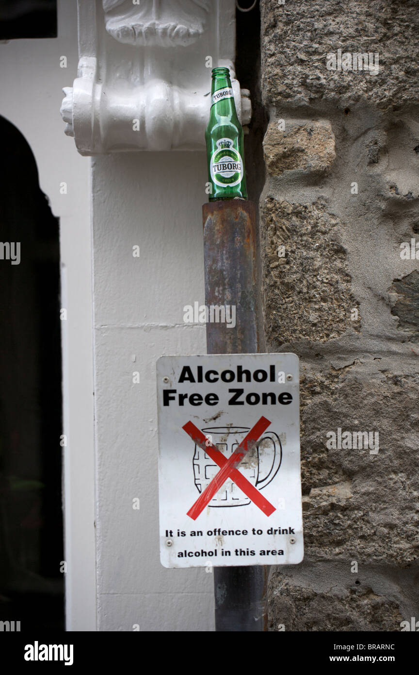 L'alcol free zone in St Ives Cornwall Foto Stock