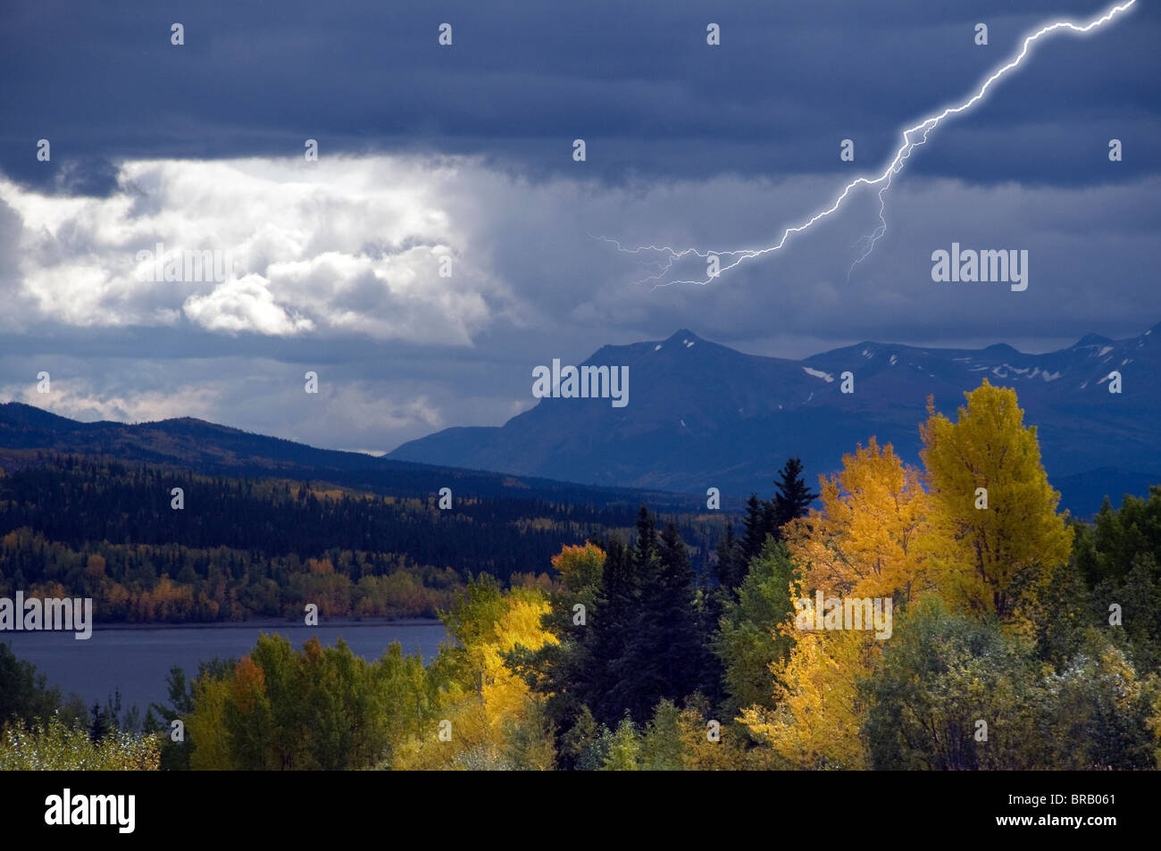 Muskwa kechika Northern Rockies deserto di raggiungere più settentrionale delle montagne rocciose-BC-CANADA-caduta-2008 Foto Stock