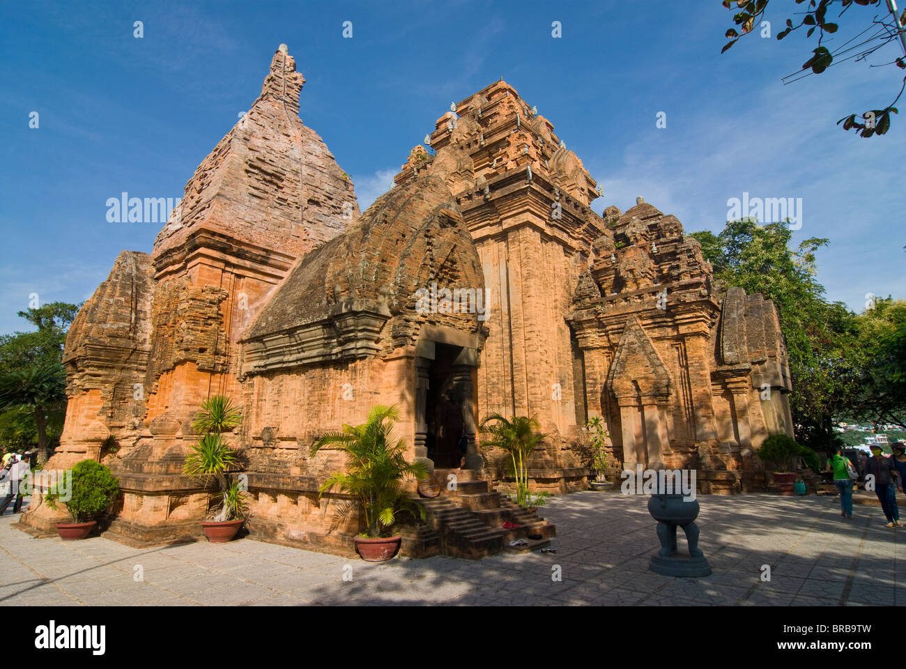 Po Nagar Cham Towers, Nha Trang, Vietnam, Indocina, Asia sud-orientale, Asia Foto Stock