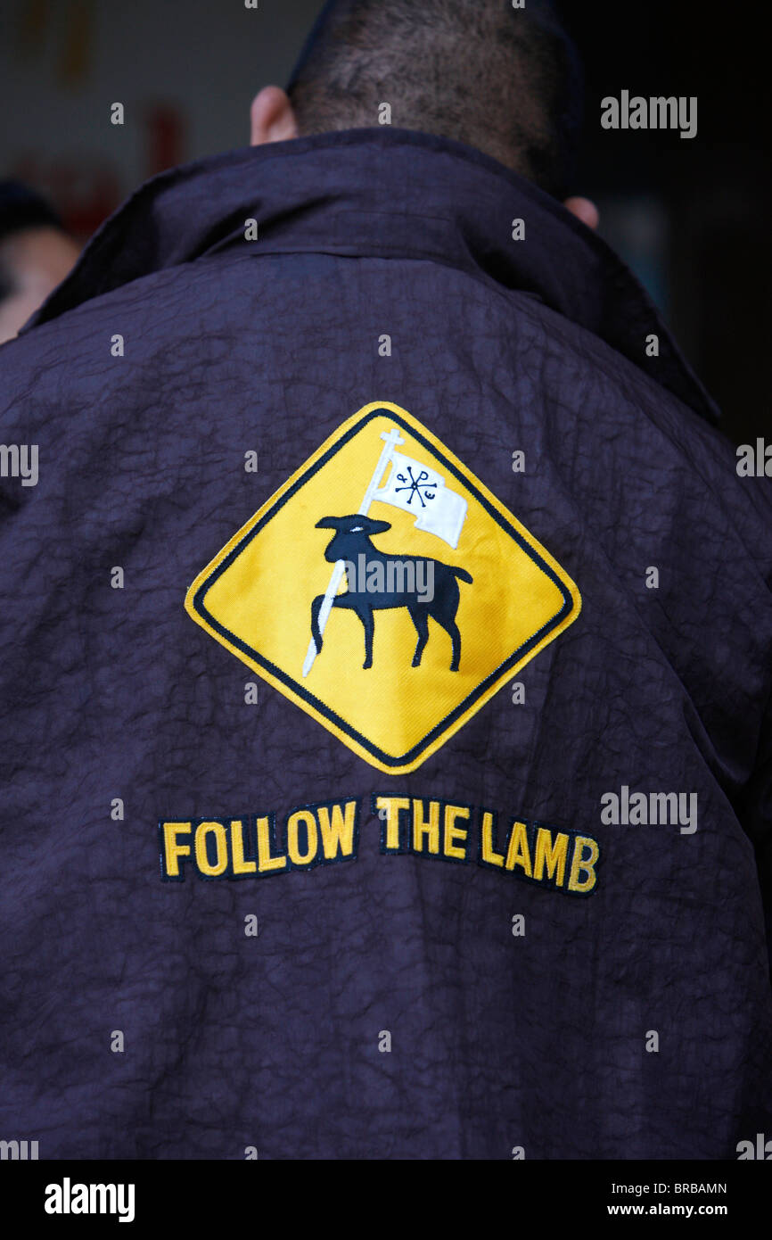 Seguire l'agnello su un cattolico giacca, Sydney, Nuovo Galles del Sud, Australia Foto Stock