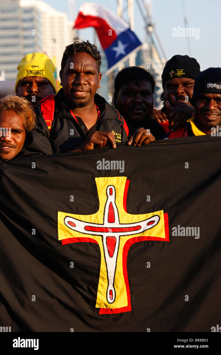 I cattolici aborigeni durante la Giornata Mondiale della Gioventù a Sydney, Nuovo Galles del Sud, Australia Foto Stock