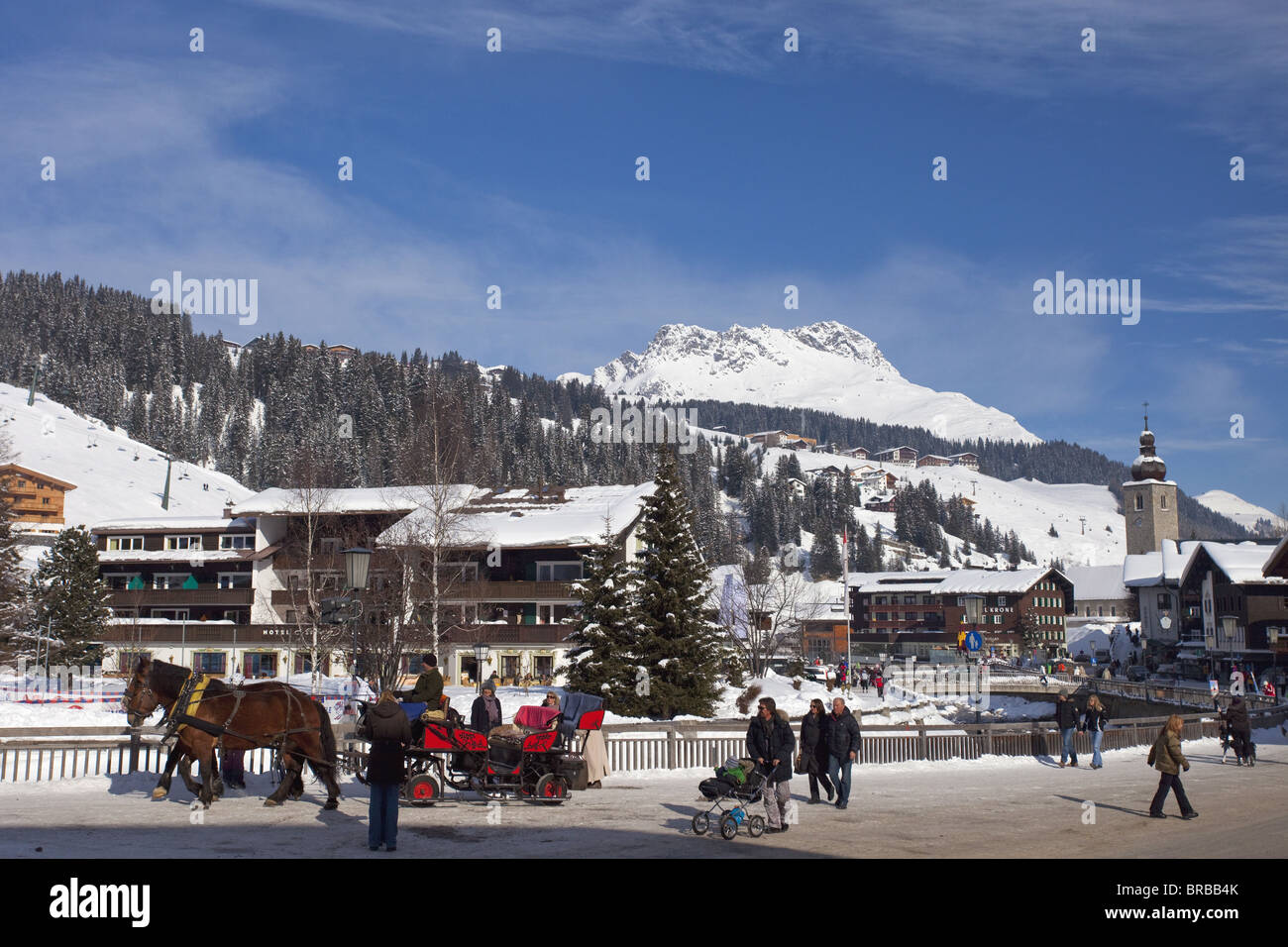 Centro di Lech vicino a St. Anton am Arlberg in inverno la neve, Tirolo, Alpi austriache, Austria Foto Stock