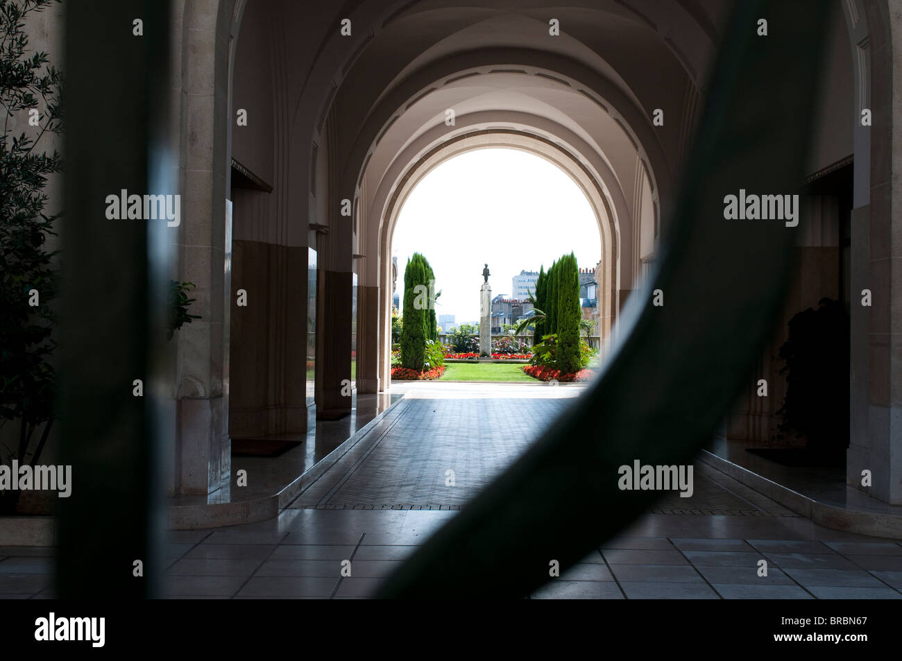 Posh il cortile di un palazzo situato sulla Rue Raynouard, sedicesimo arrondissement, Parigi, Francia Foto Stock