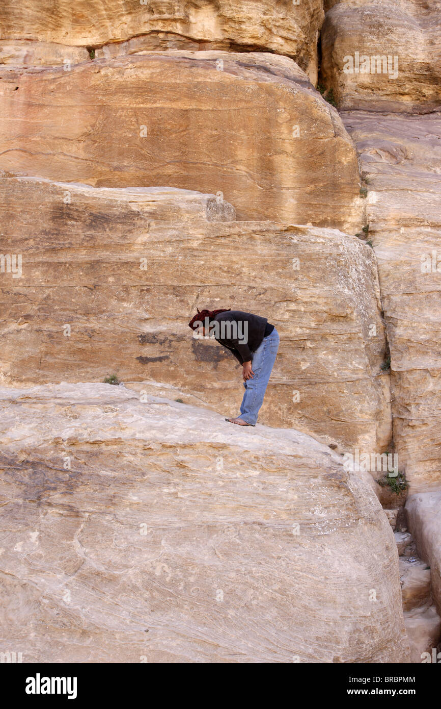 La preghiera in Petra, Giordania Foto Stock
