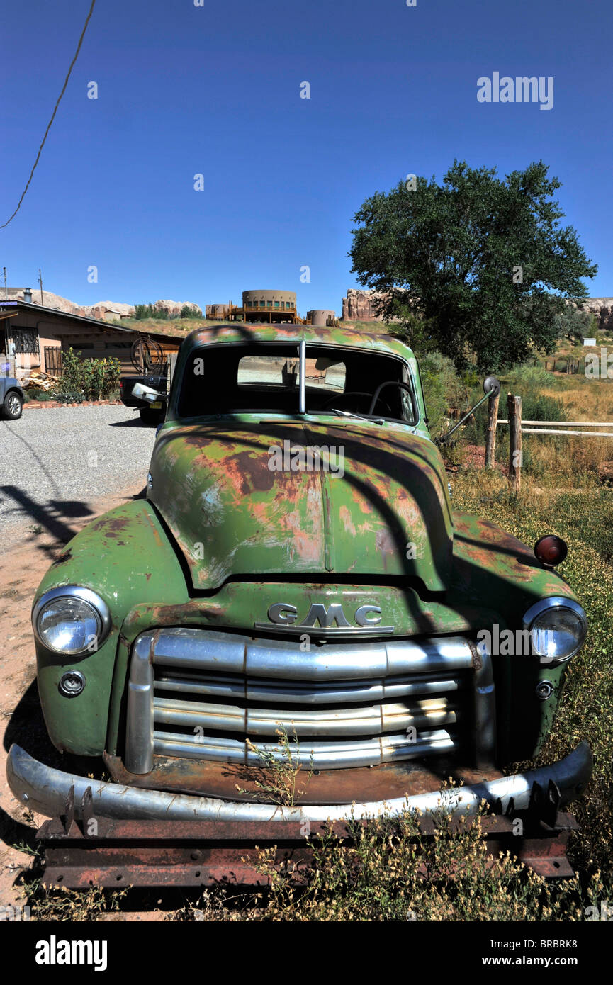 Abbandonato negli anni cinquanta GMC pick-up truck Bluff Arizona Foto Stock