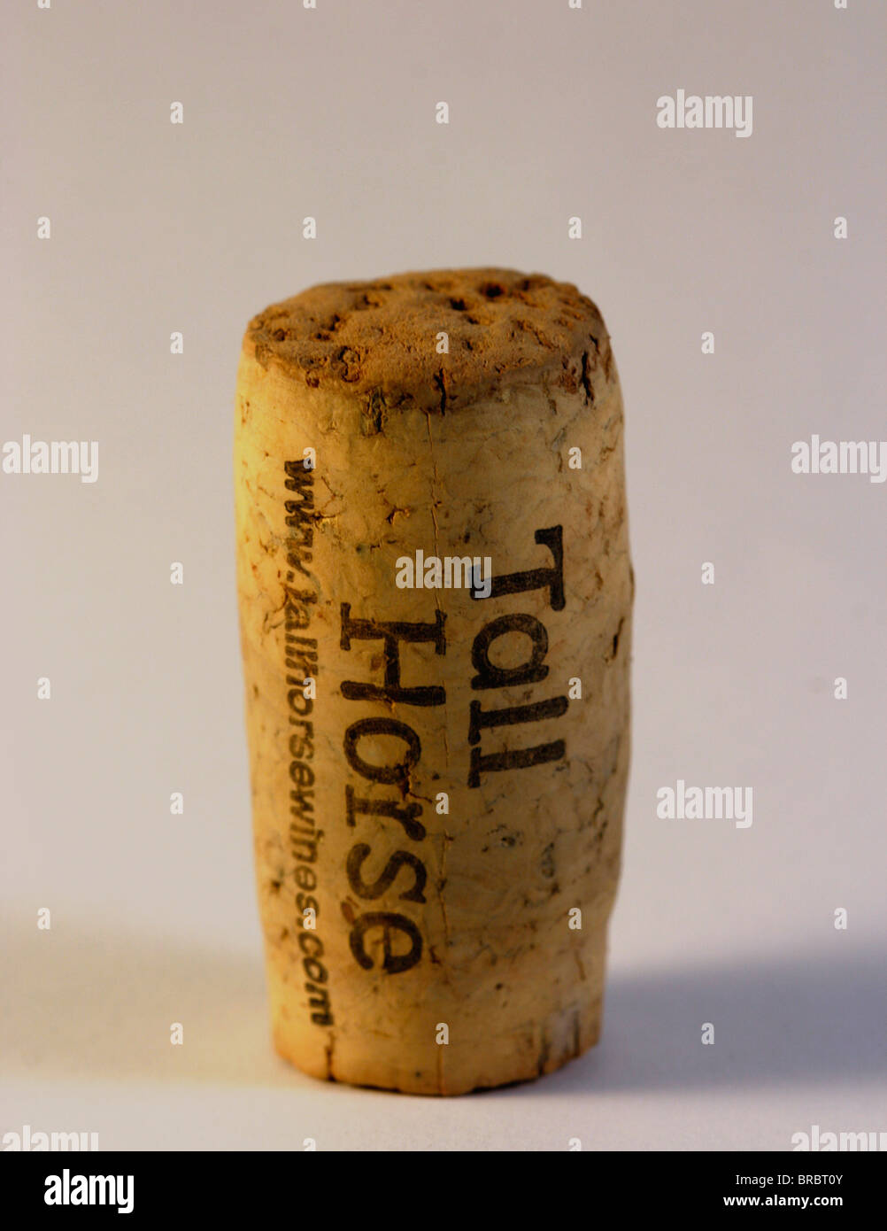 Tappo per bottiglia di vino da una bottiglia di vino rosso Sud Africano, alti cavallo Foto Stock