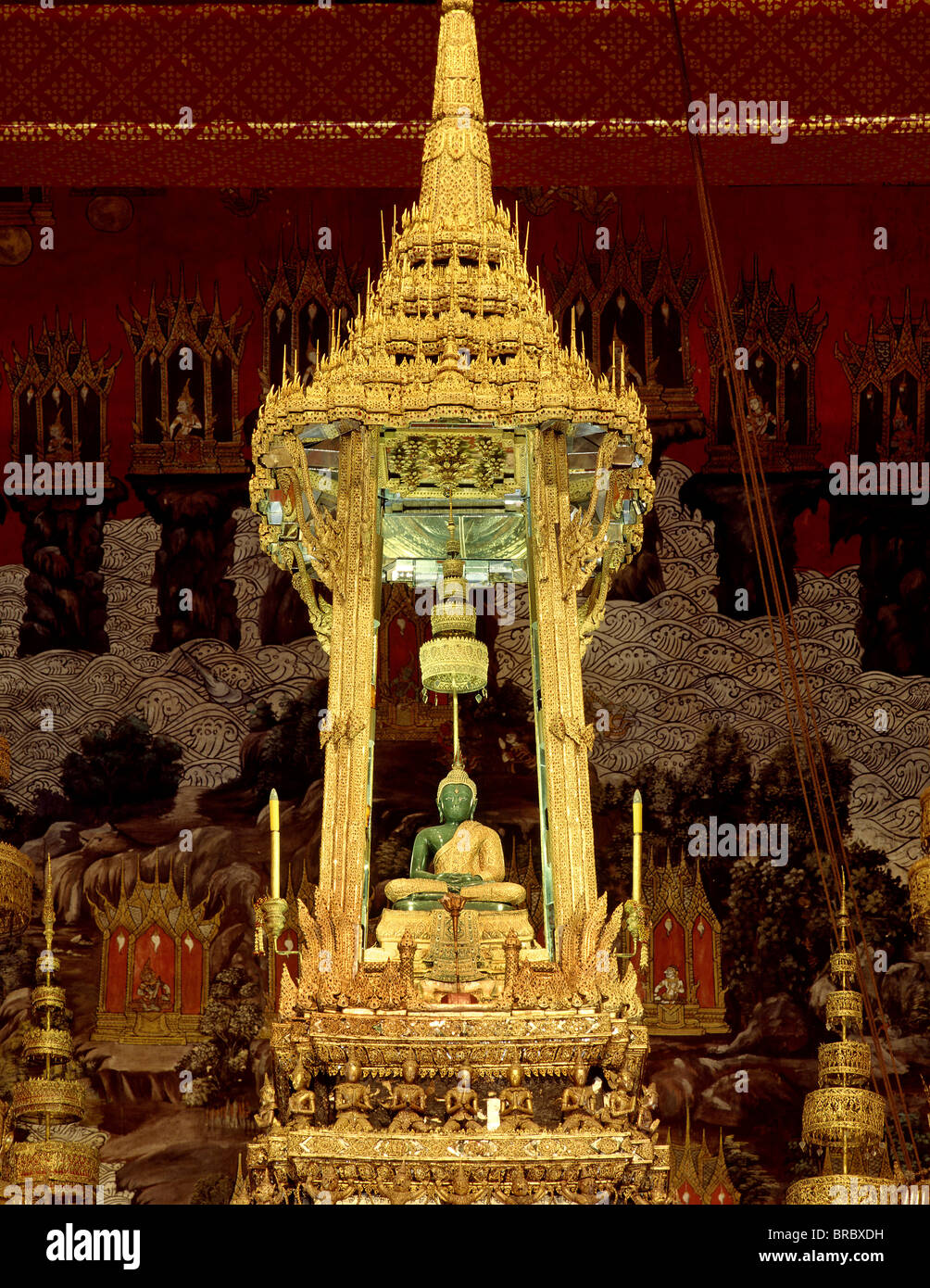 Il Buddha di Smeraldo, Wat Phra Kaeo al Grand Palace, Bangkok, Thailandia Foto Stock