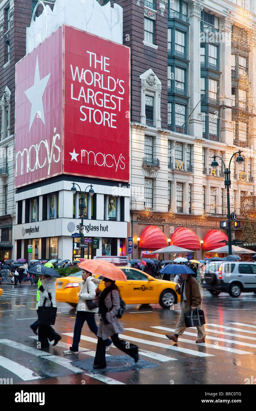 Macy's flagship store sulla sesta Avenue, Manhattan, New York, New York, Stati Uniti d'America Foto Stock