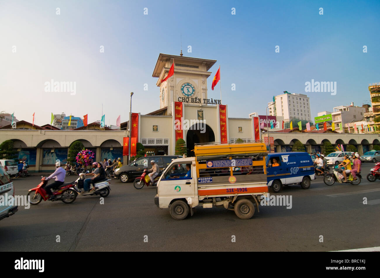 Il mercato centrale della città di Ho Chi Minh (Saigon), Vietnam, Indocina Foto Stock