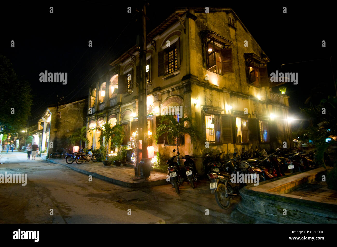 Night Shot di case coloniali, Hoi An, Vietnam, Indocina, Asoa Foto Stock