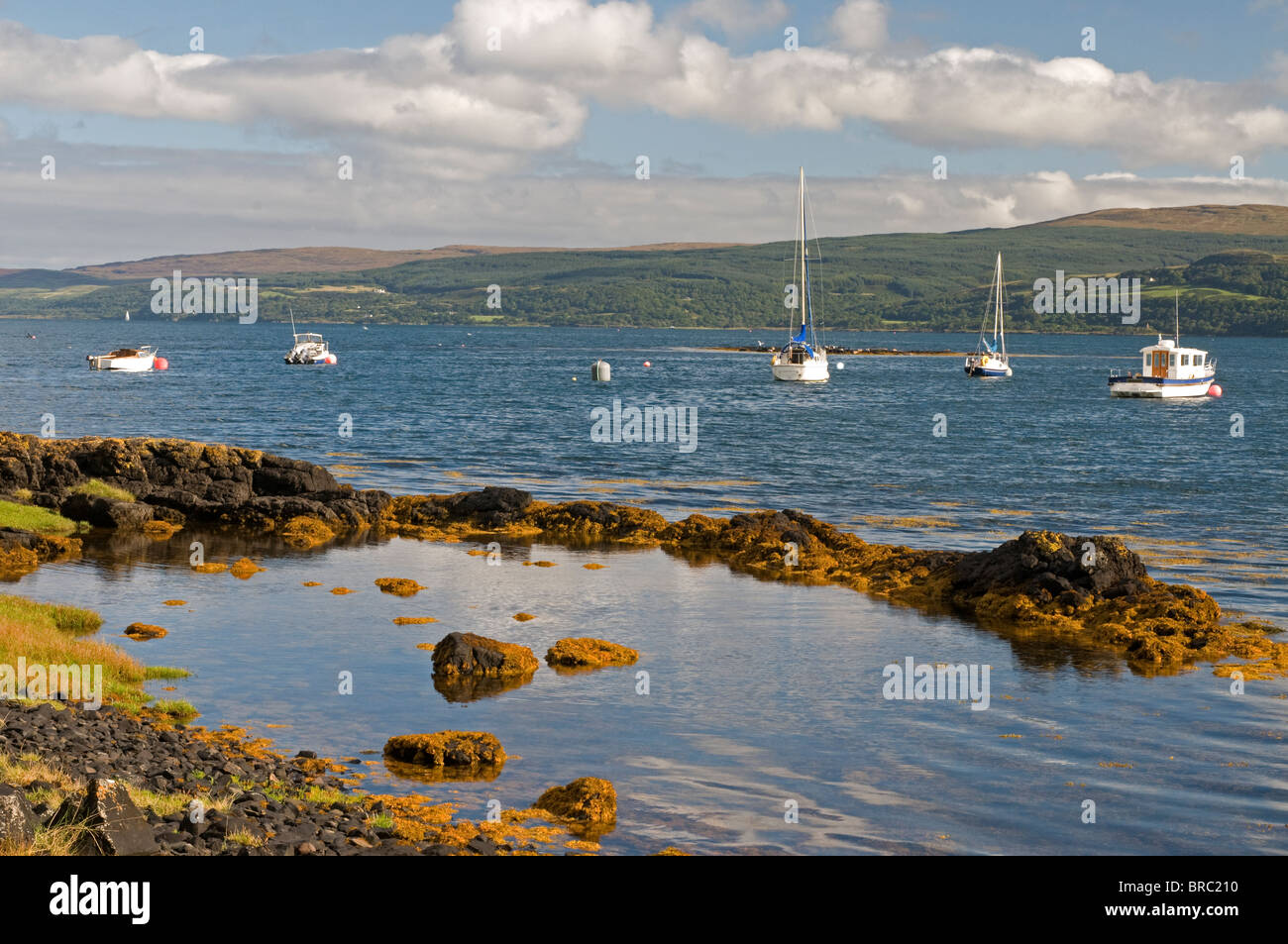 I posti barca si a Salen Bay, Isle of Mull, Ebridi Interne Argyll and Bute, Scozia. SCO 6705 Foto Stock