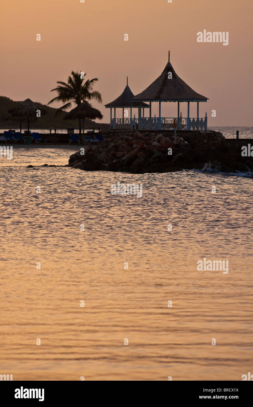 Tramonto a Runaway Bay Giamaica Foto Stock