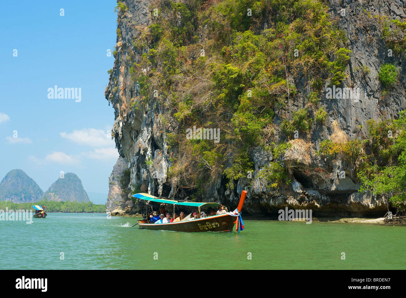 Longtail-barca, Phang-Nga Bay National Park, Phuket, Tailandia Foto Stock