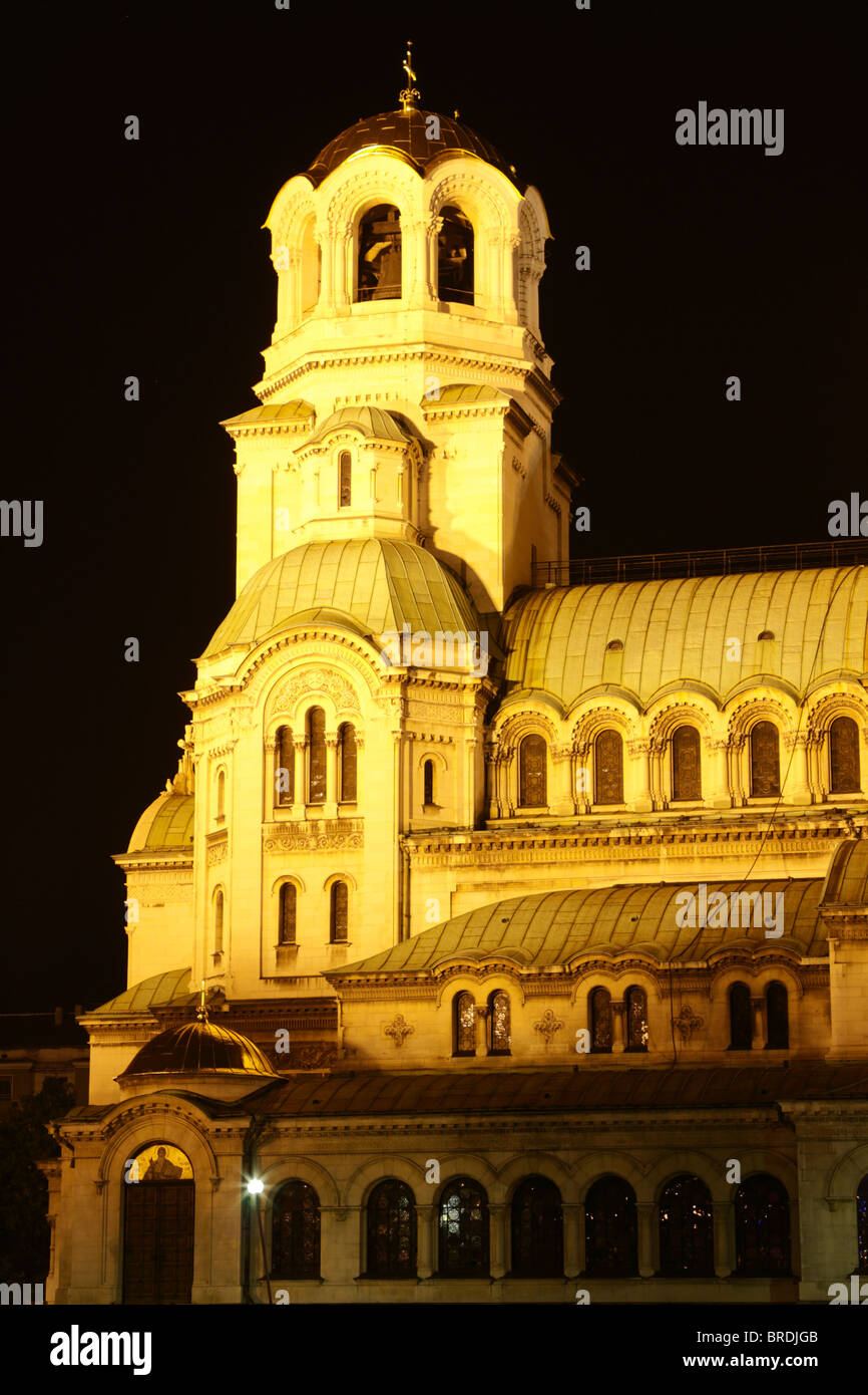 Alexander Nevski Cattedrale nel centro di Sofia a notte Foto Stock