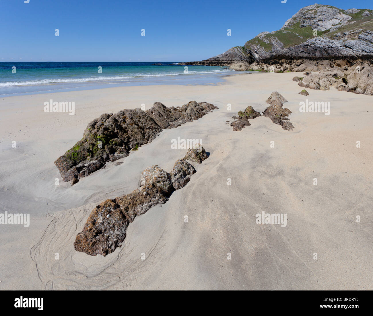 Una spettacolare spiaggia sabbiosa lunga sul SW di coll Foto Stock