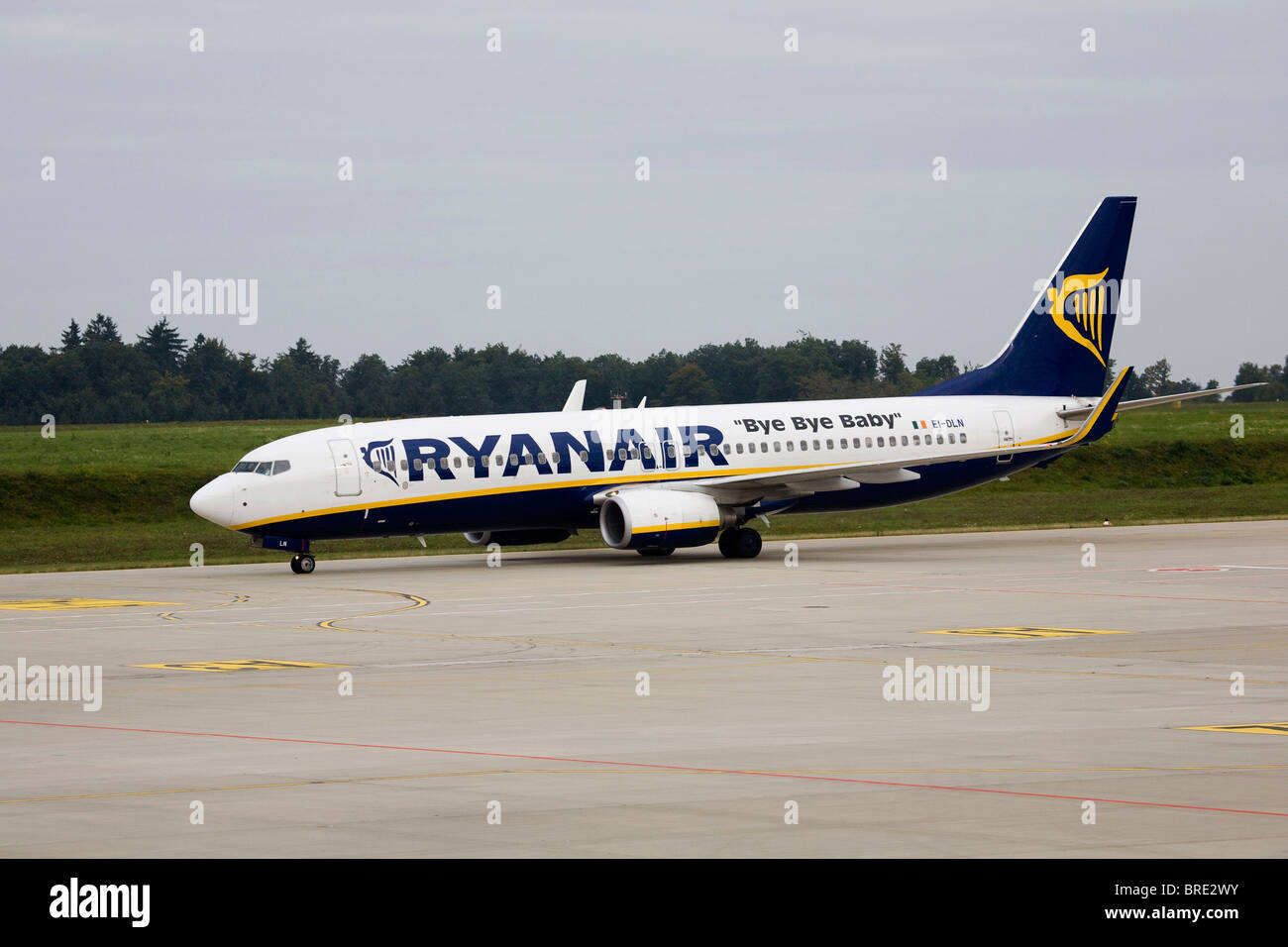 Boeing 737 della compagnia aerea a basso costo Ryanair a Frankfurt-Hahn, aeroporto Hahn Airport, in Hunsrueck vicino a Simmern Foto Stock