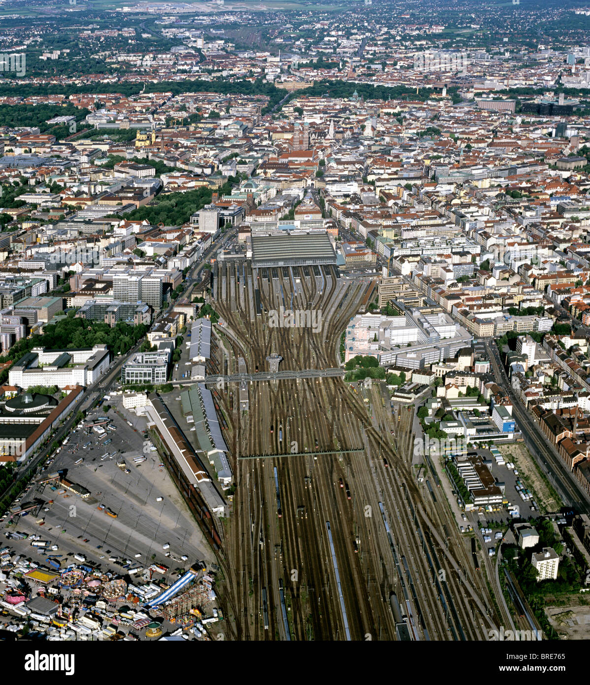 Fotografia aerea, il centro città di Monaco di Baviera, stazione centrale, vista verso oriente, Alta Baviera, Germania, Europa Foto Stock