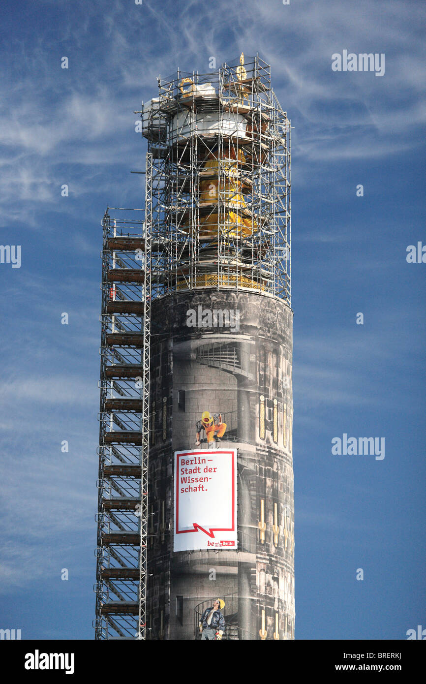 Colonna della dea romana della vittoria a Berlino sotto la ricostruzione nel settembre 2010; Siegessäule Foto Stock