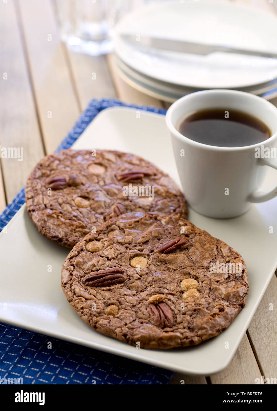 Noci Pecan gigante e il cioccolato bianco i cookie Foto Stock