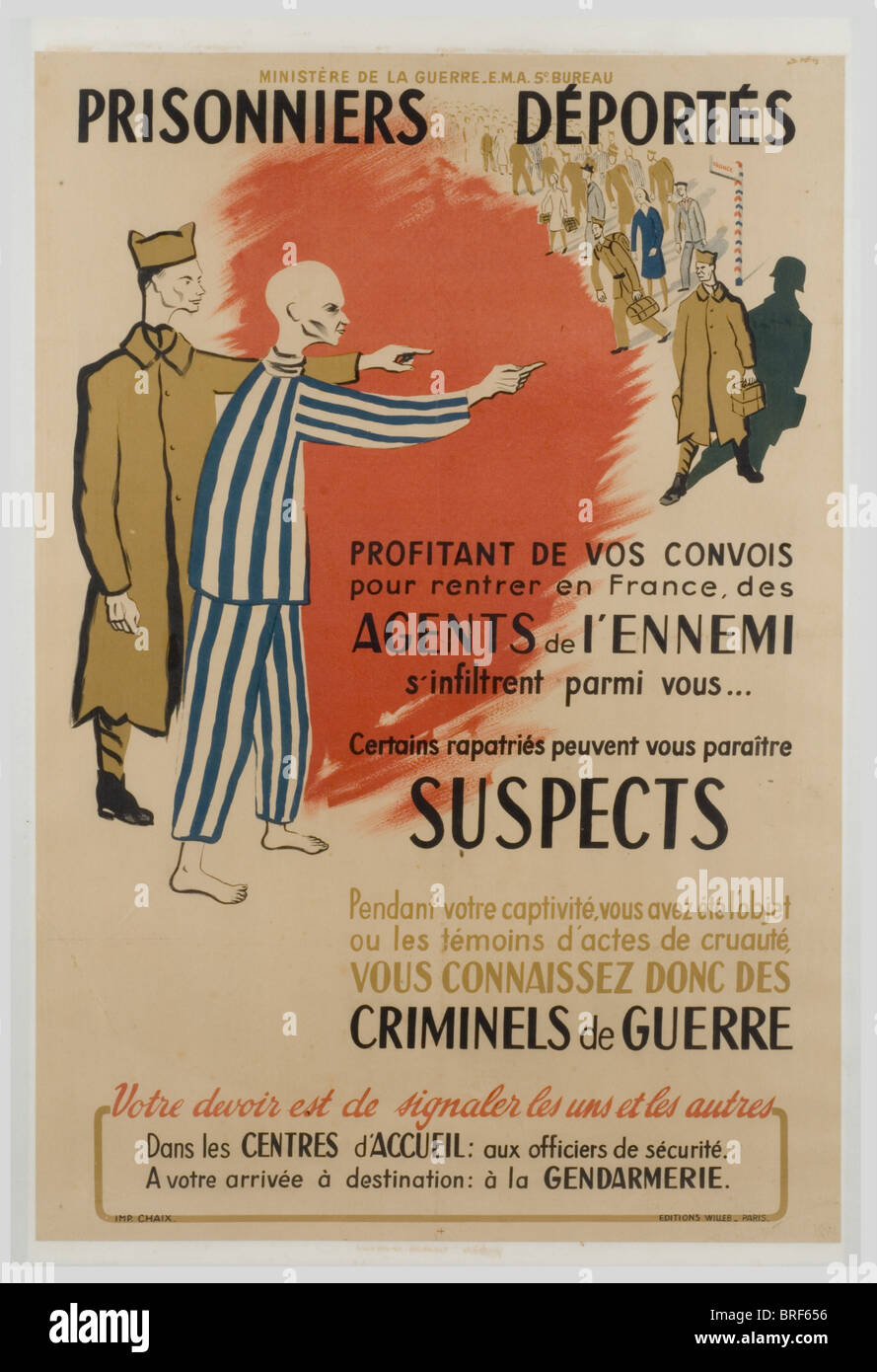 Affiches, Deux affiches en couleurs période Libération., le jour se lève, taille 1,20 x 0,82. 'Prisonniers, déportés, méfiez-vous des infiltrante de l'ennemi', taille 1,20 x 0,82. Encadrées et entoilées., , Foto Stock