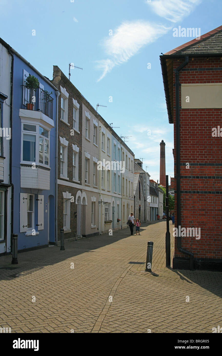 Noil Parade - una via pedonale di case a schiera a Weymouth Dorset England Regno Unito Foto Stock