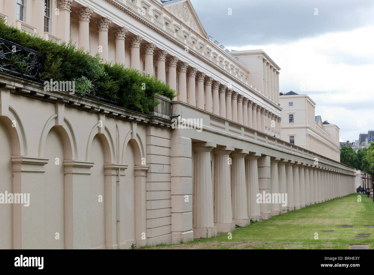 La Royal Society di Londra il quartier generale a 6-9 Carlton House Terrace, Londra, Inghilterra Foto Stock