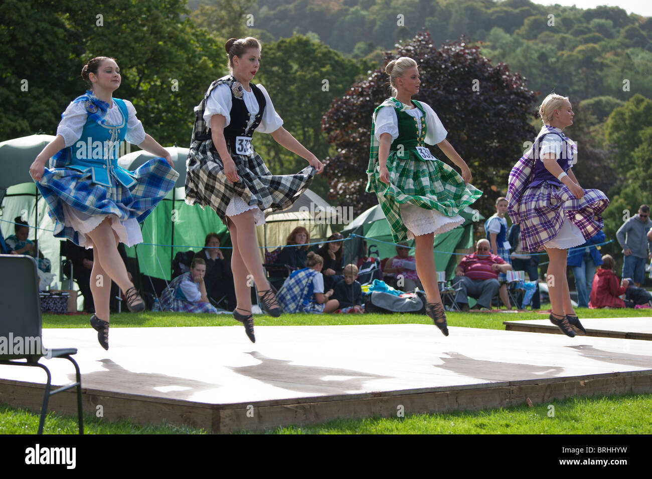 Highland ballerini eseguono a Peebles giochi delle Highland, Peebles, Scozia Foto Stock