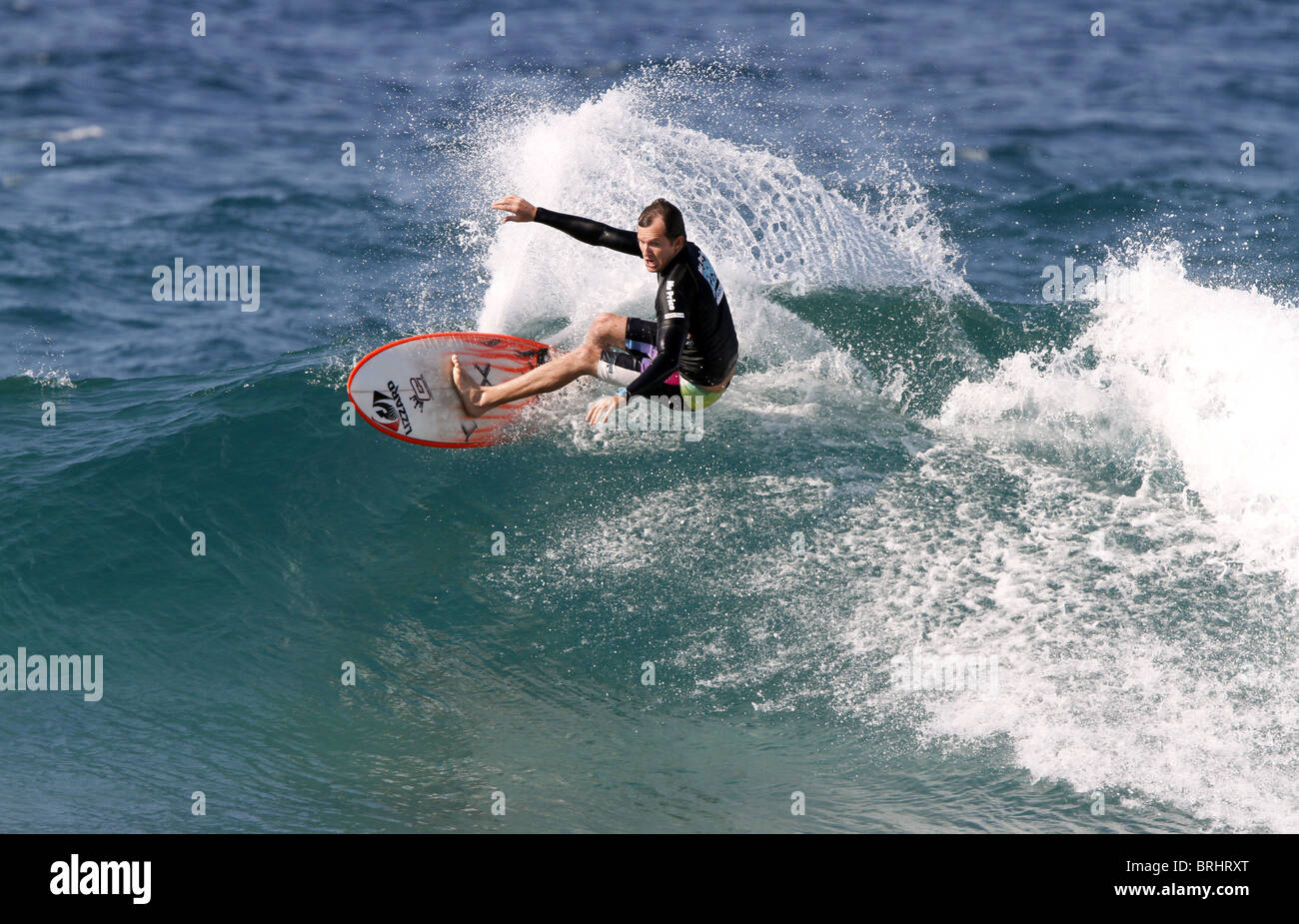 GAVIN ROBERTS SOUTH AFRICAN PRO SURFER SOUTH AFRICAN PRO SURFER BALLITO DOLPHIN COSTA SUD AFRICA 09 Luglio 2010 Foto Stock