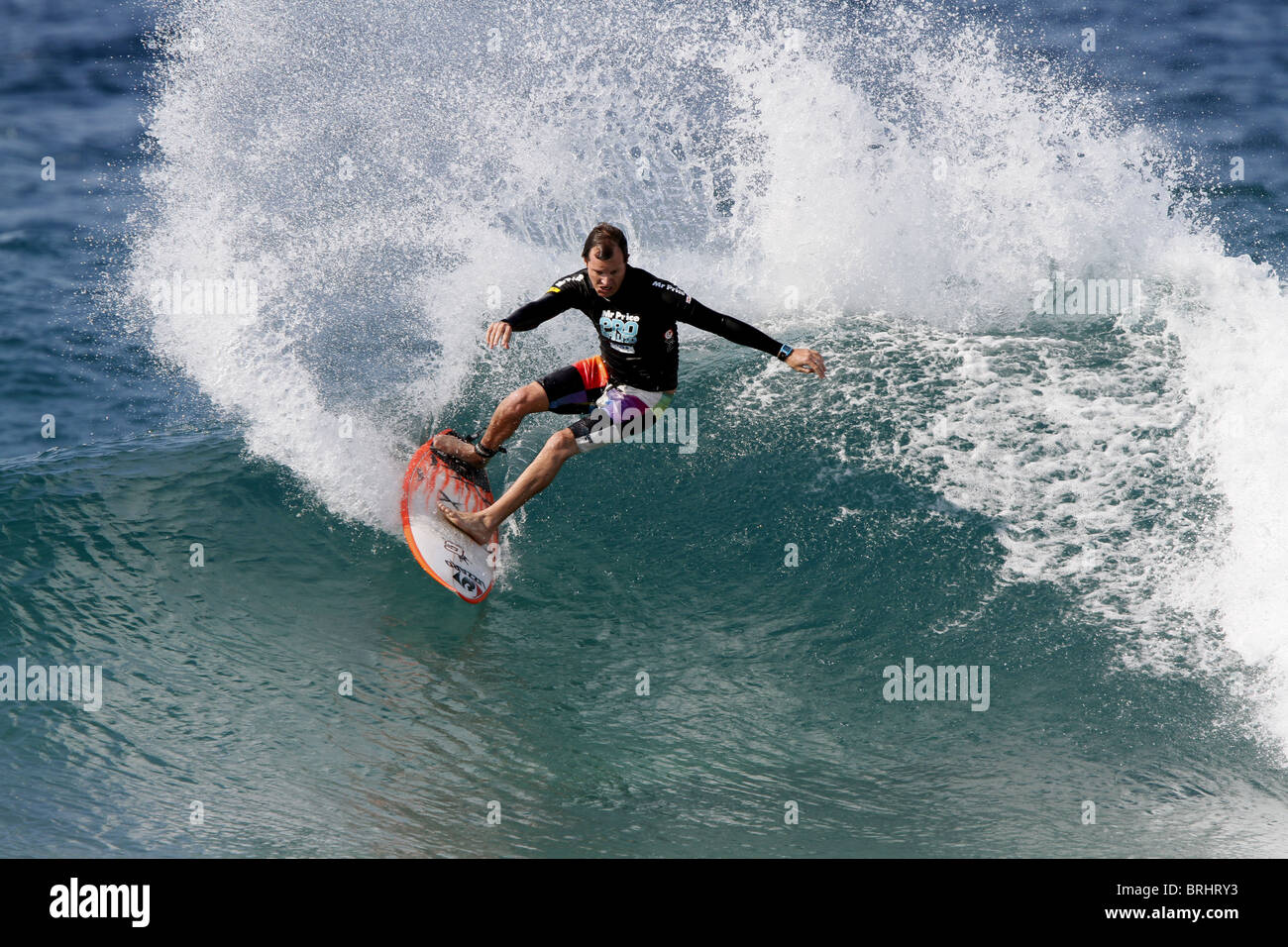 GAVIN ROBERTS SOUTH AFRICAN PRO SURFER SOUTH AFRICAN PRO SURFER BALLITO DOLPHIN COSTA SUD AFRICA 09 Luglio 2010 Foto Stock