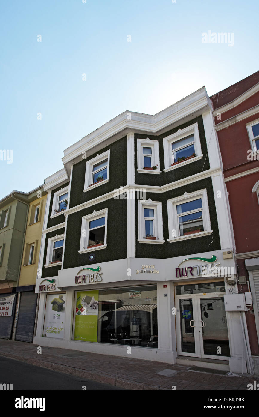 Istanbul astro turf fronteggiata shop Foto Stock