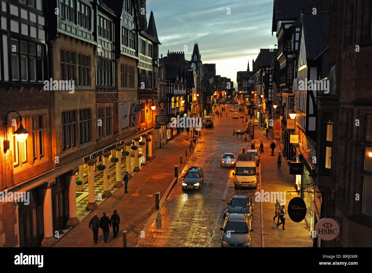 Chester City Centre Regno Unito al crepuscolo Foto Stock