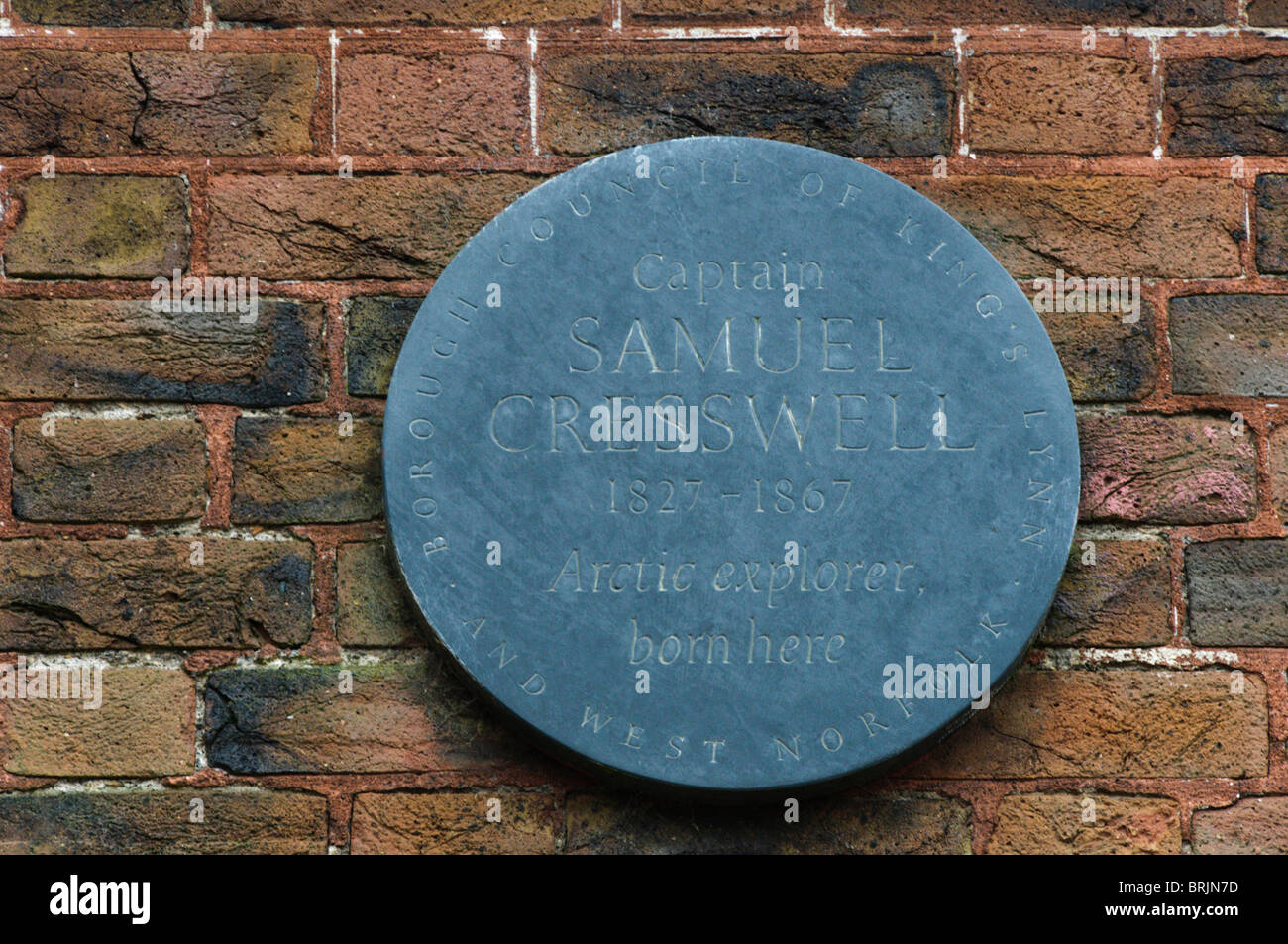 Una lapide sulla casa di banca in King's Lynn segna il luogo di nascita di Samuel Cresswell l'artico explorer. Foto Stock