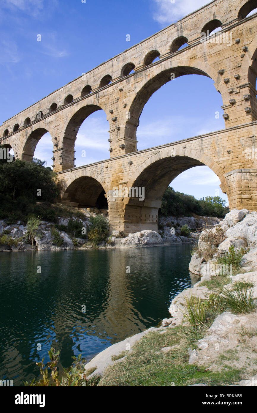 Il Pont du Gard nel sud della Francia, il più alto e uno dei meglio conservati di tutti acquedotto romano ponti. Foto Stock