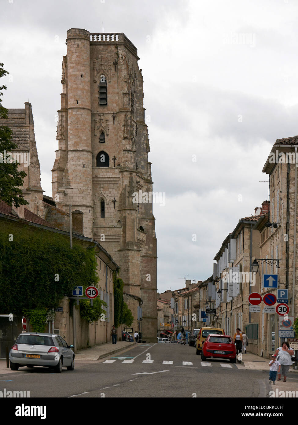 Torre vecchia chiesa di Lectoure, Francia Foto Stock