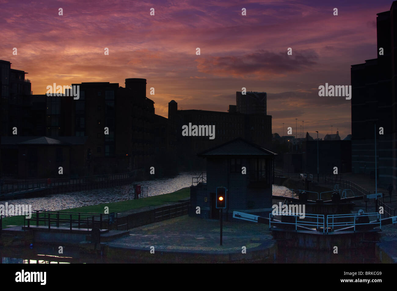 Clarence Dock, Leeds all'alba Foto Stock