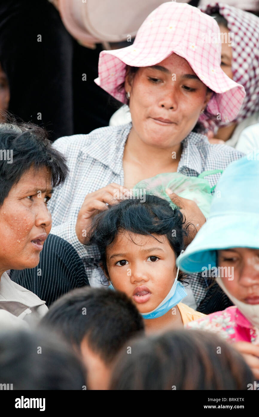 Le persone al Festival dell'acqua, Phnom Penh Cambogia Foto Stock