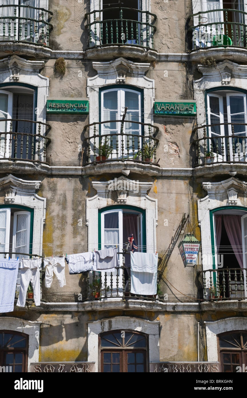 Casa vecchia facciata Alfama Lisbona Portogallo Foto Stock