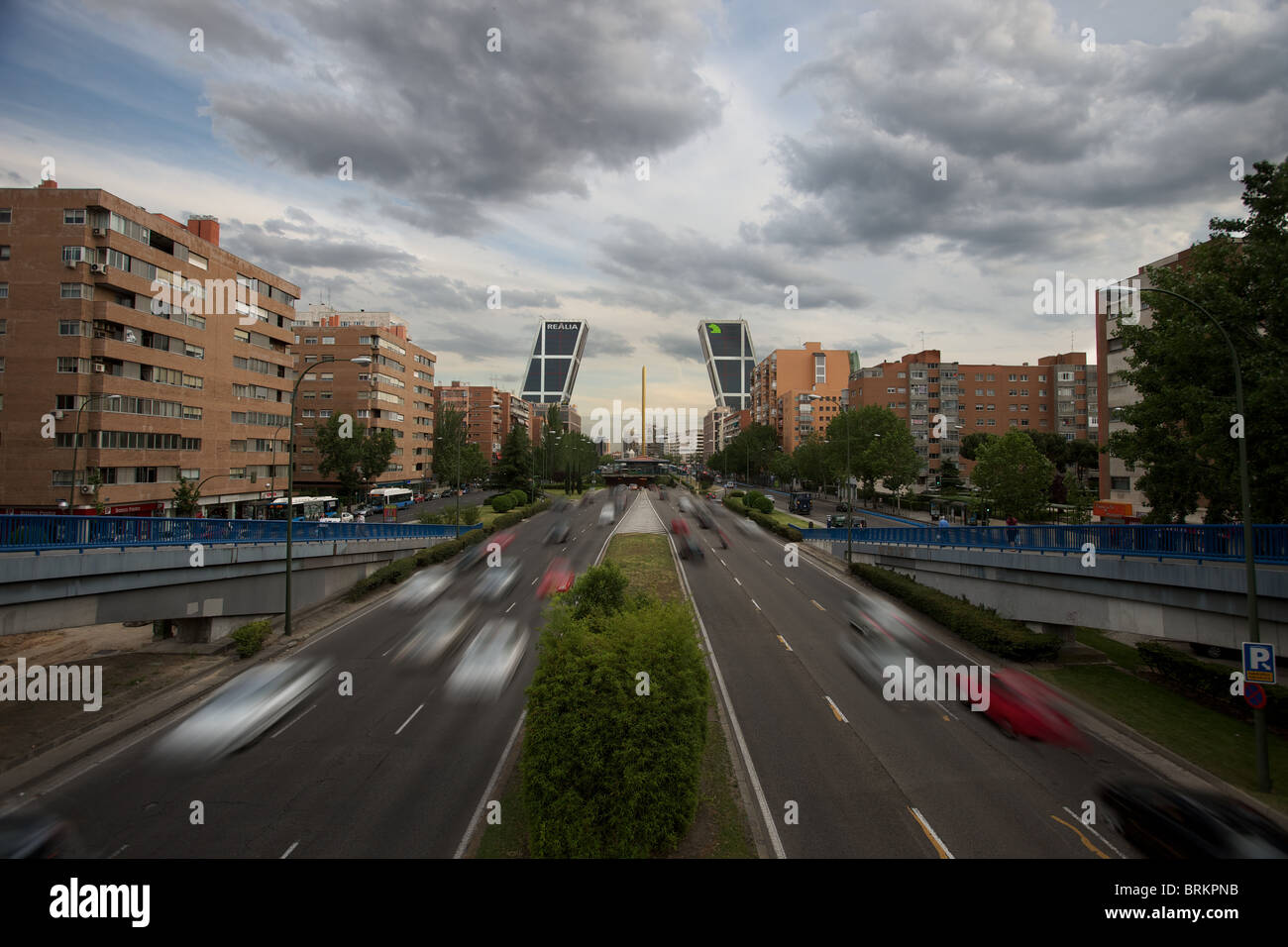 Caja Madrid obelisco, o un monumento, da Santiago Calatrava, Plaza de Castilla, Madrid Foto Stock