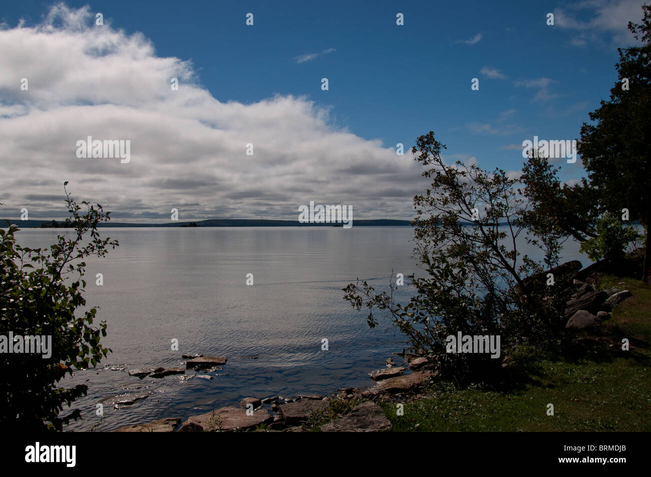 Una vista del lago di Manitou sull isola Manitoulin Foto Stock