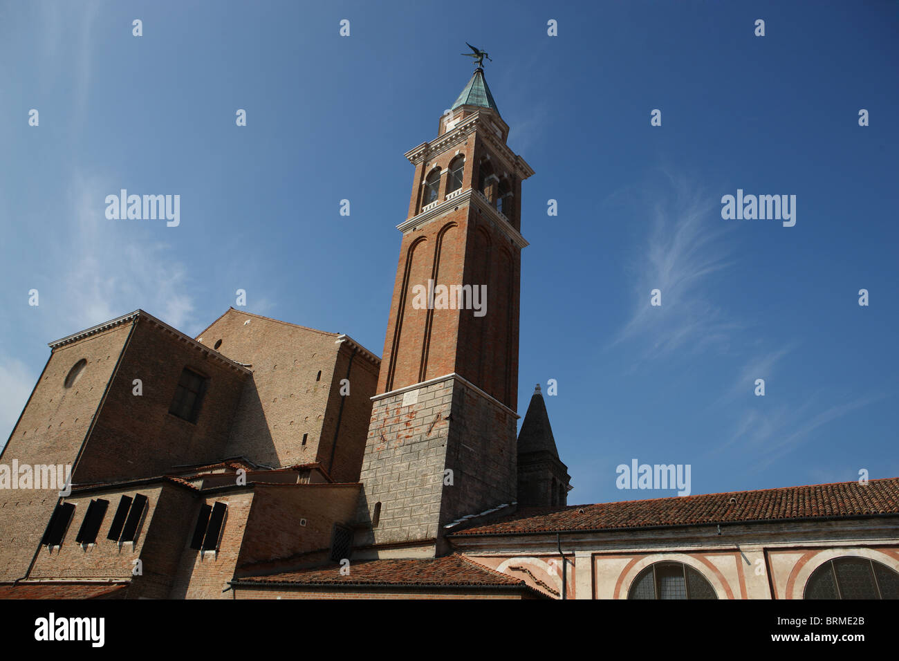 Chioggia, Vena canal, il campanile della chiesa di San Giacomo, laguna, Venezia, Italia Foto Stock