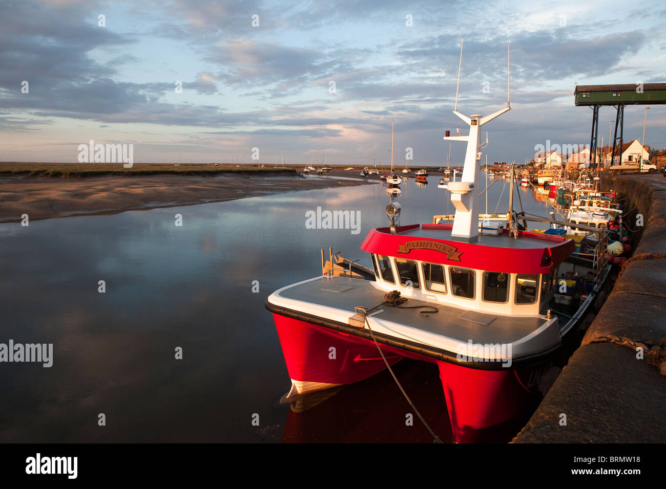 Barche da pesca in sera la luce solare Foto Stock