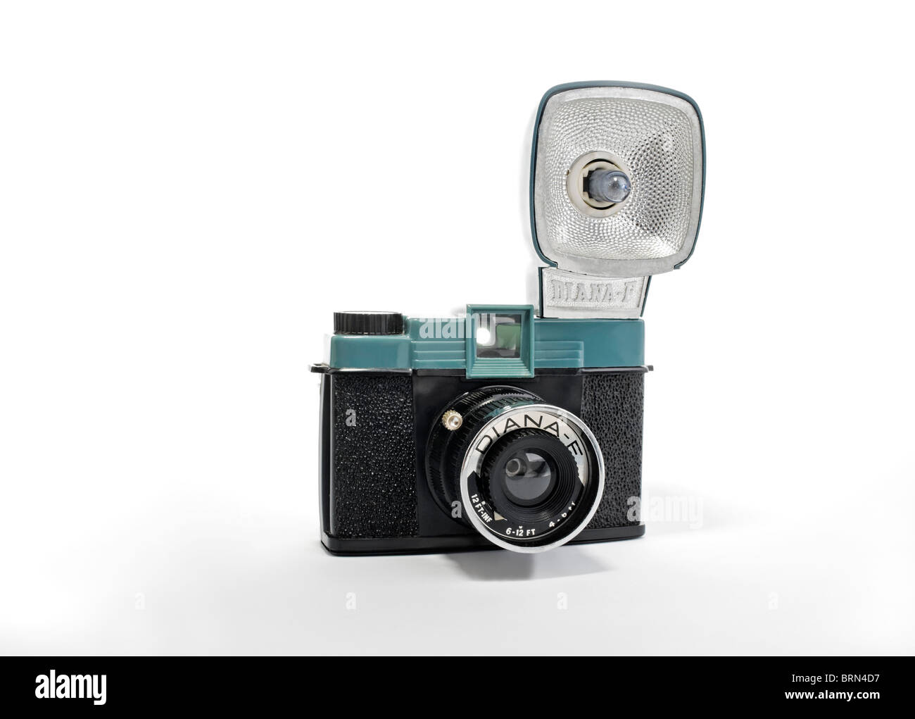 Un ritaglio di un'annata Diana F 120 Pellicola fotocamera con flash Foto Stock