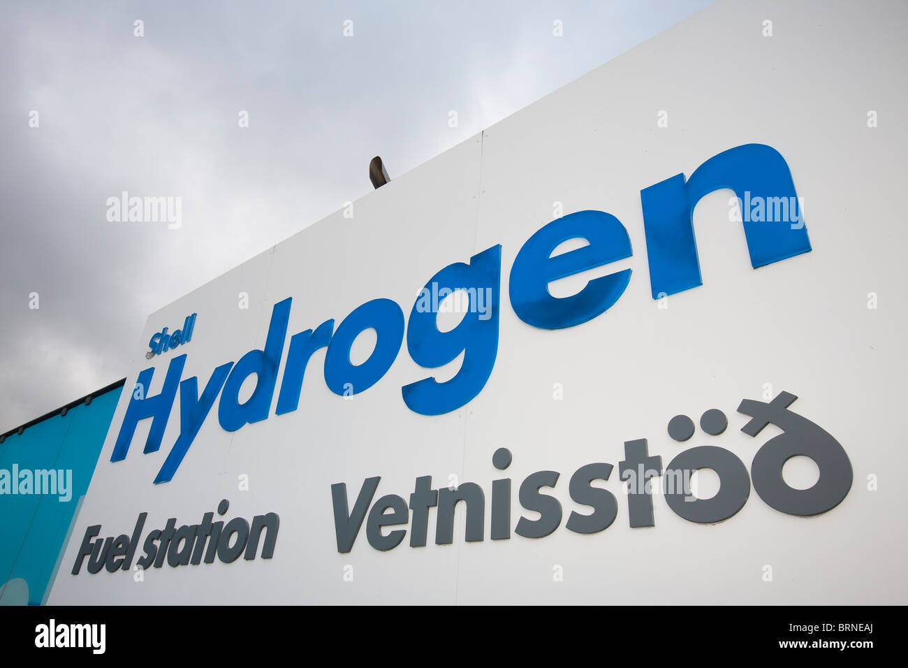 Un idrogeno stazione di riempimento nella periferia di Reykavik, Islanda. Foto Stock