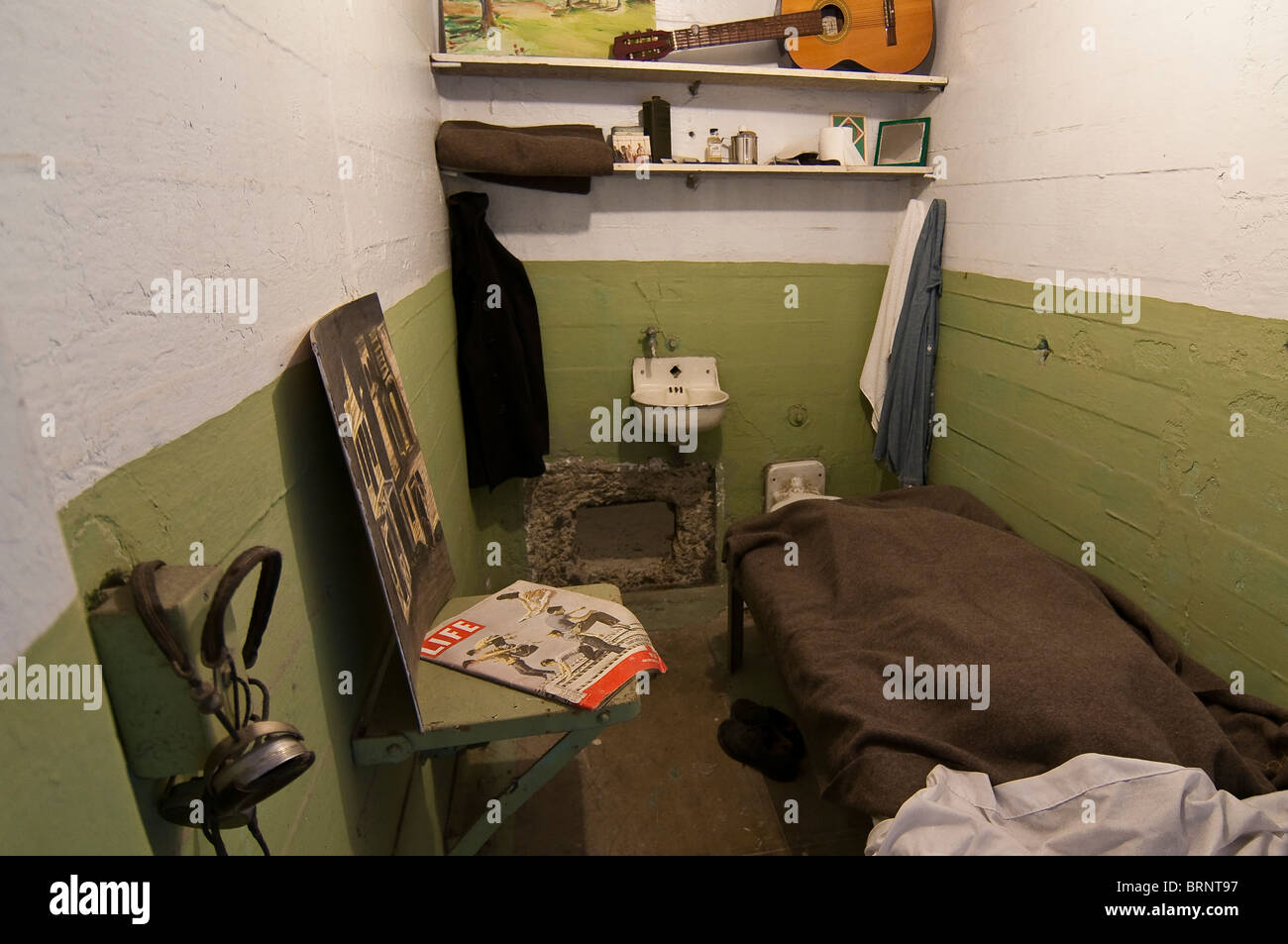 Cella di prigione, Isola di Alcatraz a San Francisco, California, Stati Uniti d'America Foto Stock