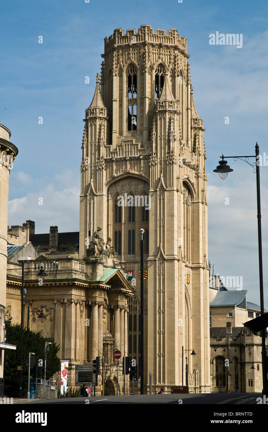 dh CLIFTON BRISTOL Museo e galleria d'arte Bristol e il Wills Memorial torre gotico edificio regno unito Foto Stock