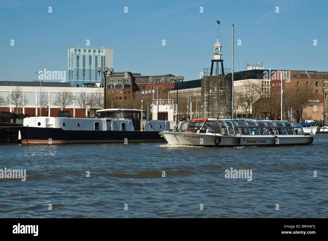 Dh porto di Bristol Bristol Bristol DOCKS nave traghetto Floating Harbour quayside waterfront Foto Stock
