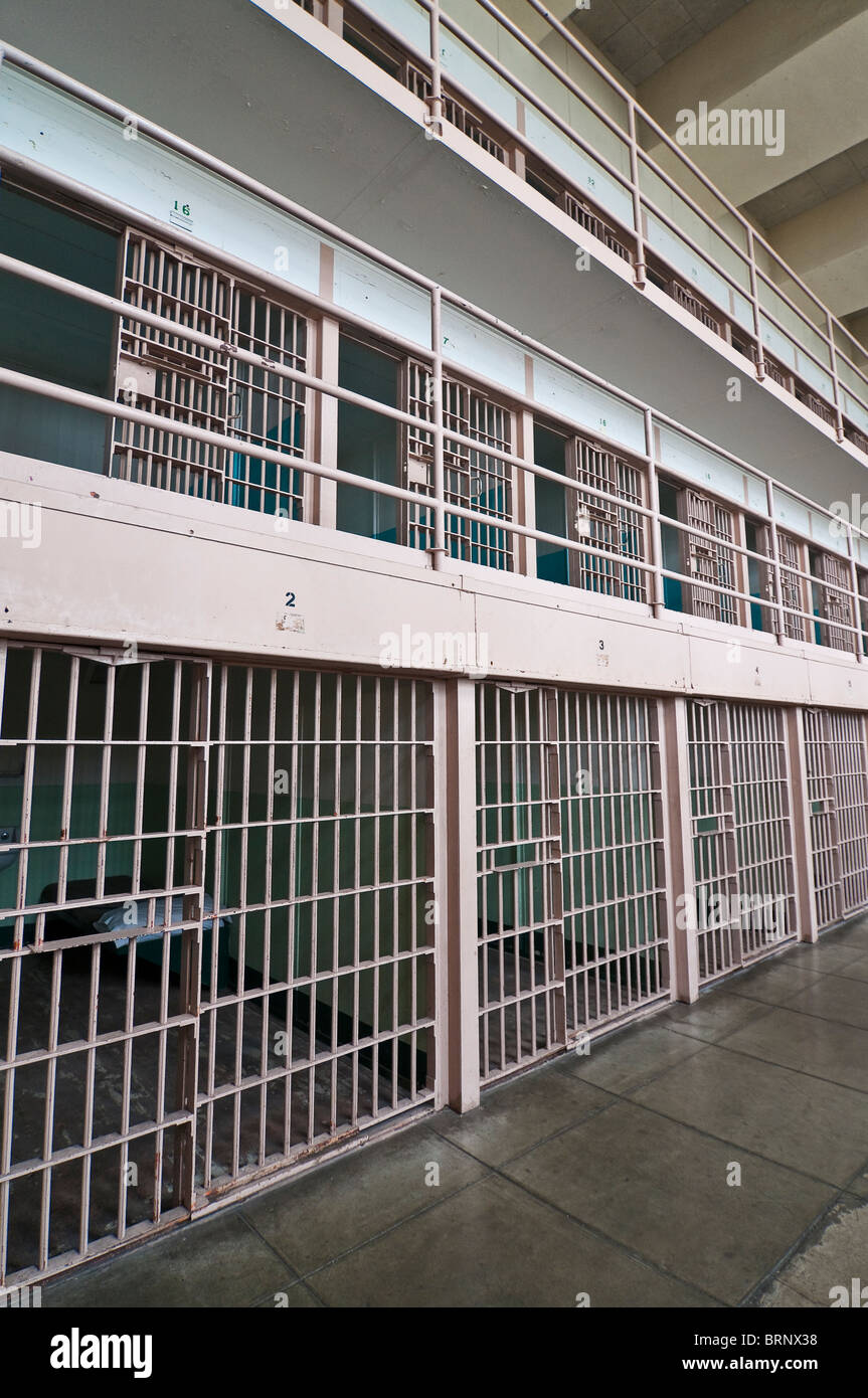 Consente di visualizzare in un blocco di cella in prigione, Isola di Alcatraz a San Francisco, California, Stati Uniti d'America Foto Stock